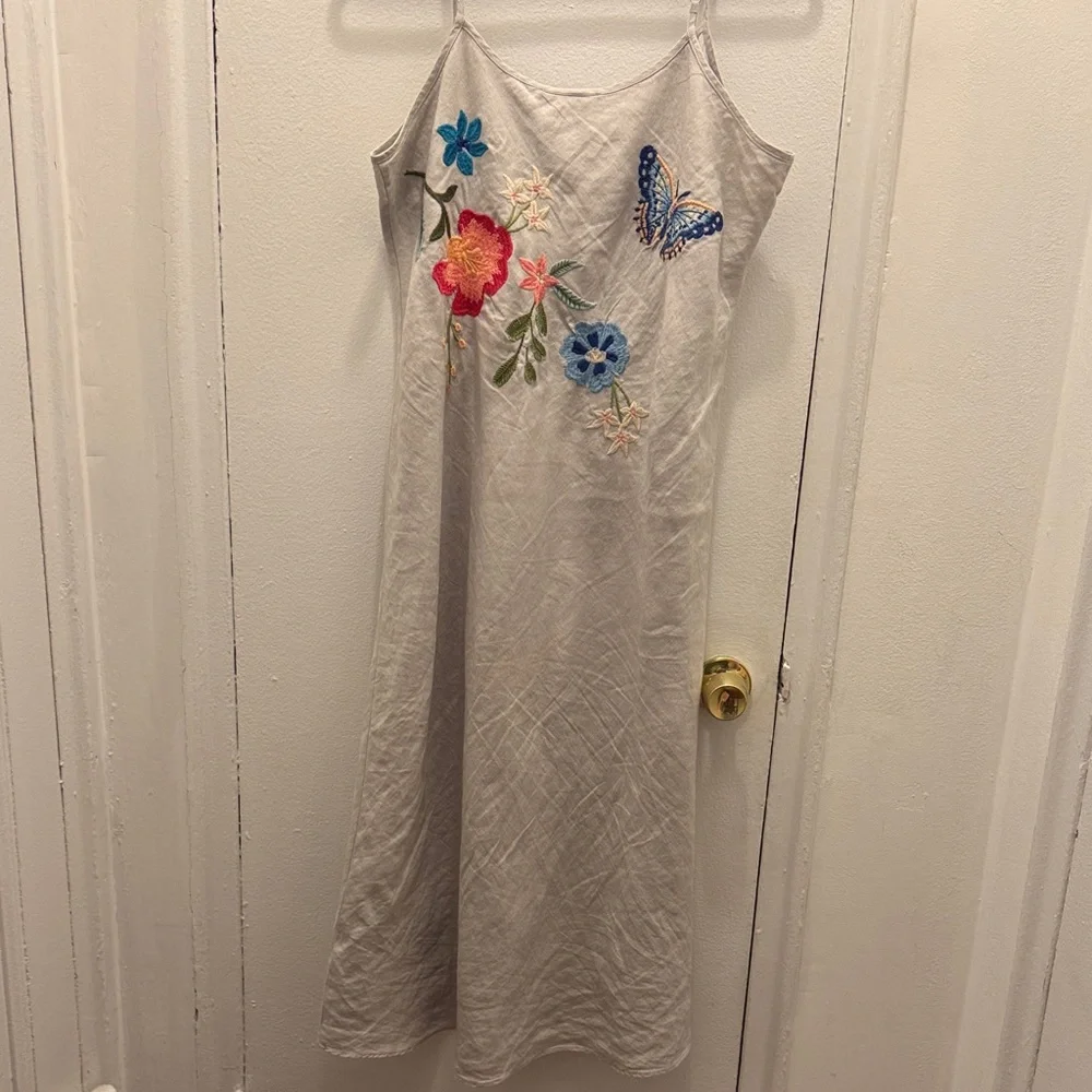 Johnny Was Gray Linen Embroidered Midi Dress - Picture 6 of 7